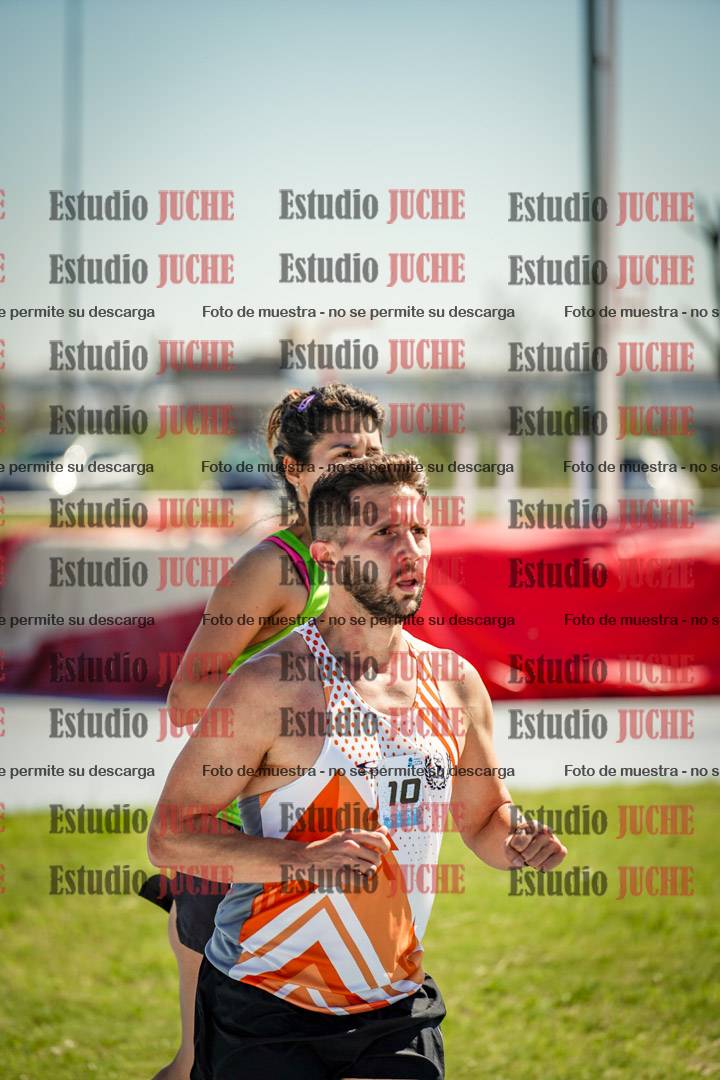 Fotos de los 5000 m de mujeres y varones - serie 2