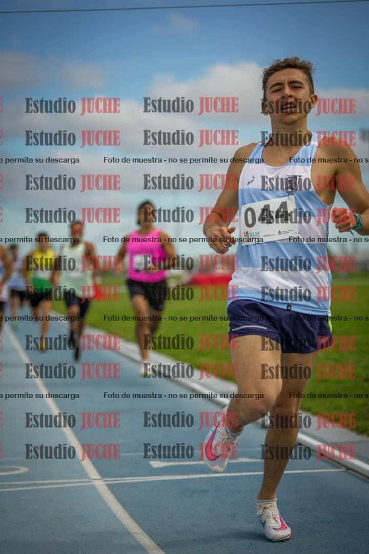 Fotos de los 1000 m llanos de varones