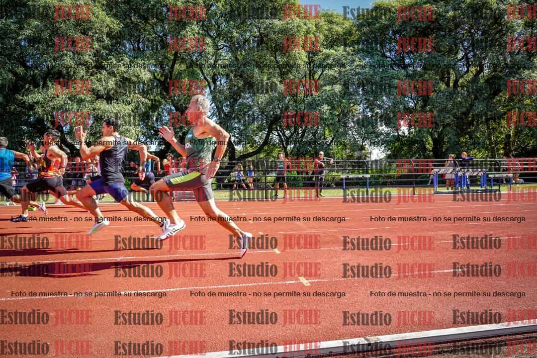 Fotos de los 100 m llanos de varones