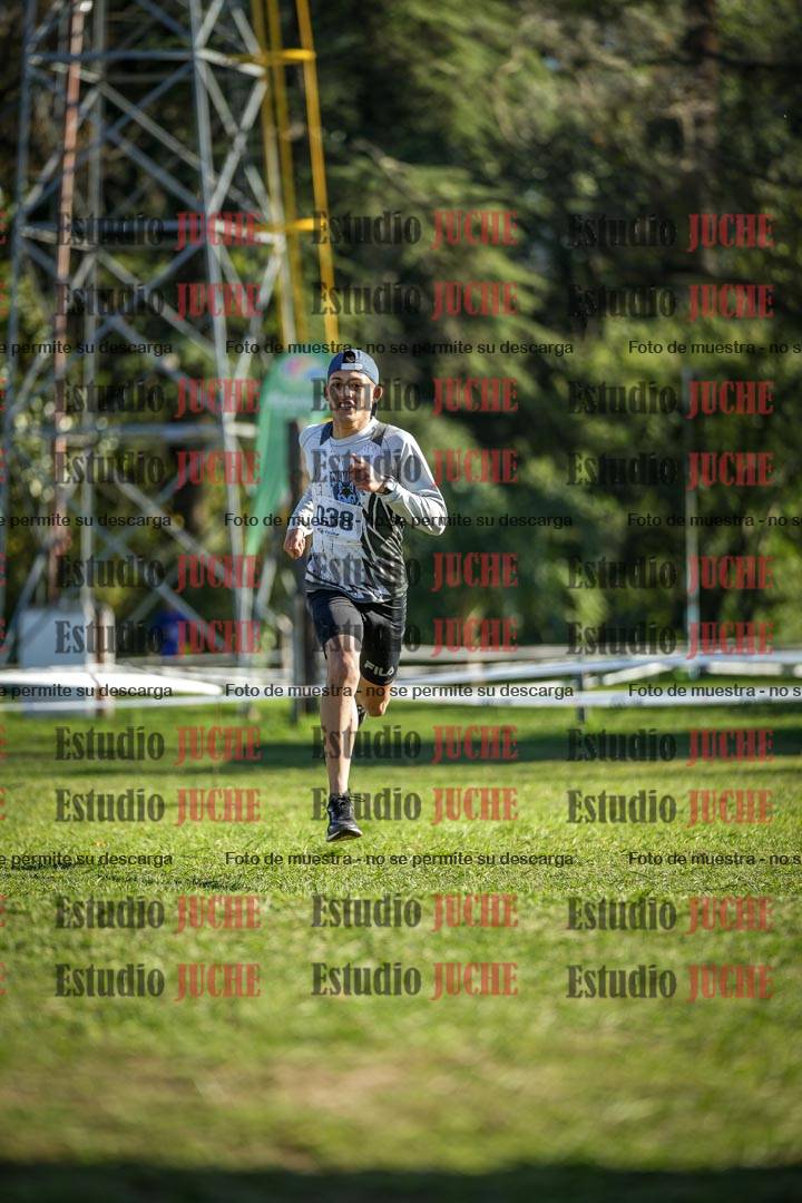 Fotos de la llegada del cross de 4000 m - varones