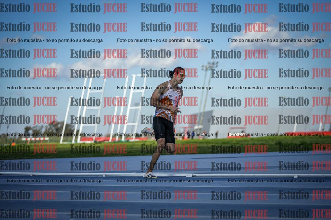 Fotos de los 200 m llanos de varones