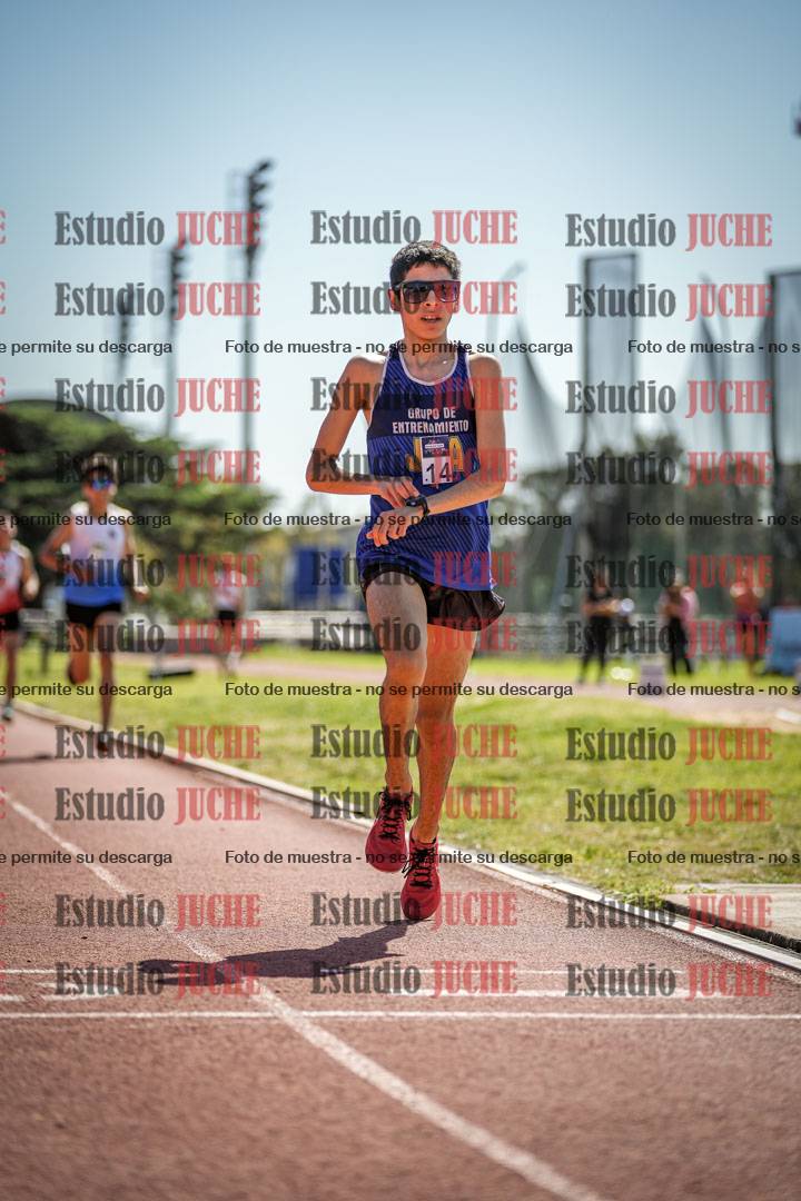 Fotos de los 2400 m de varones