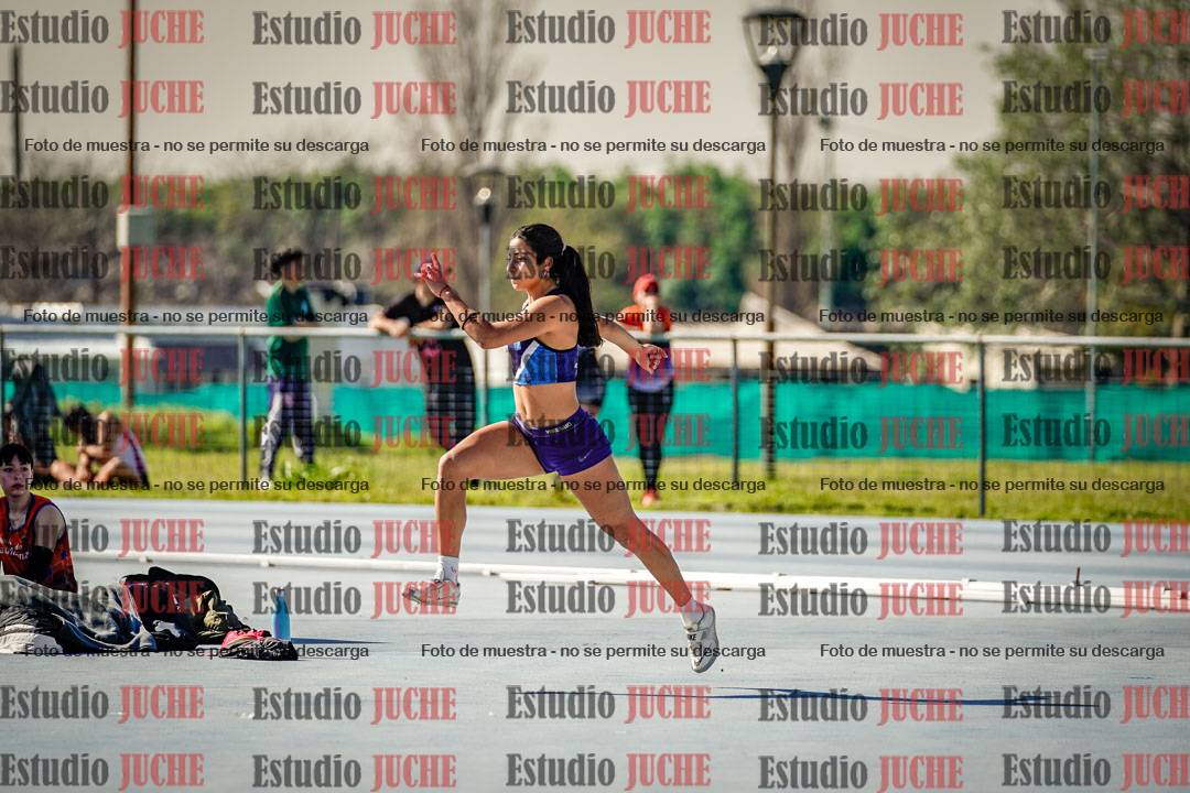 Fotos del salto en alto de mujeres - heptatlón 2