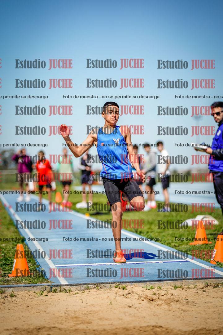 Fotos del salto en largo de varones - U15