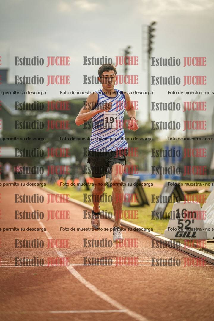 Fotos de los 3000 m con obstáculos de varones