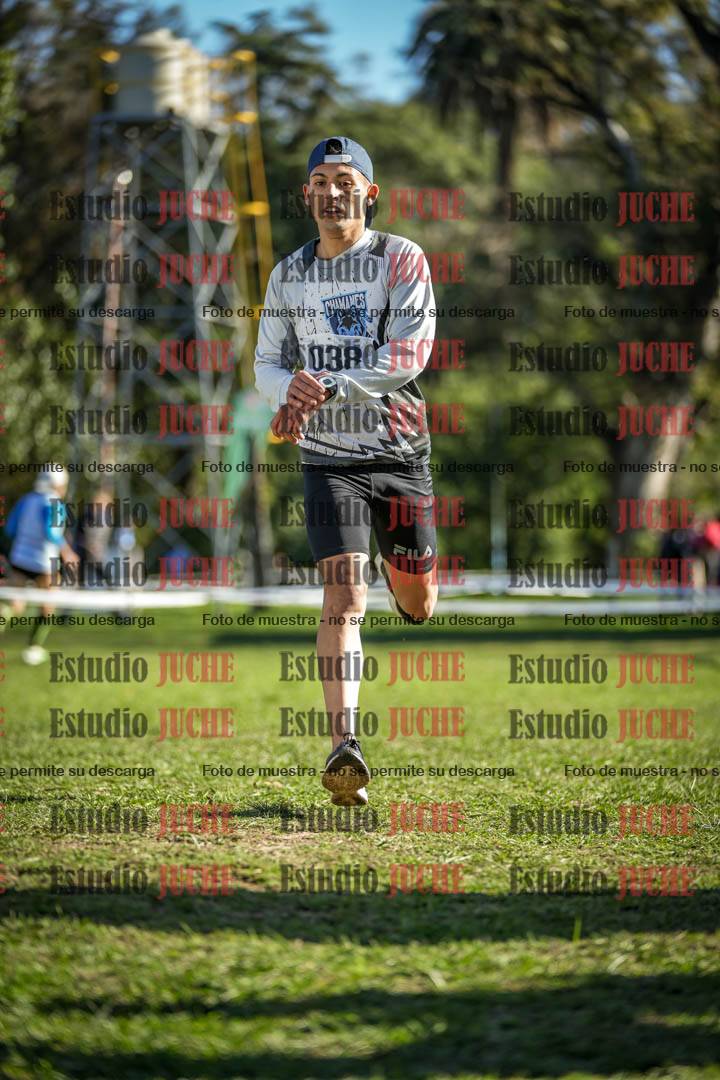 Fotos de la llegada del cross de 4000 m - varones