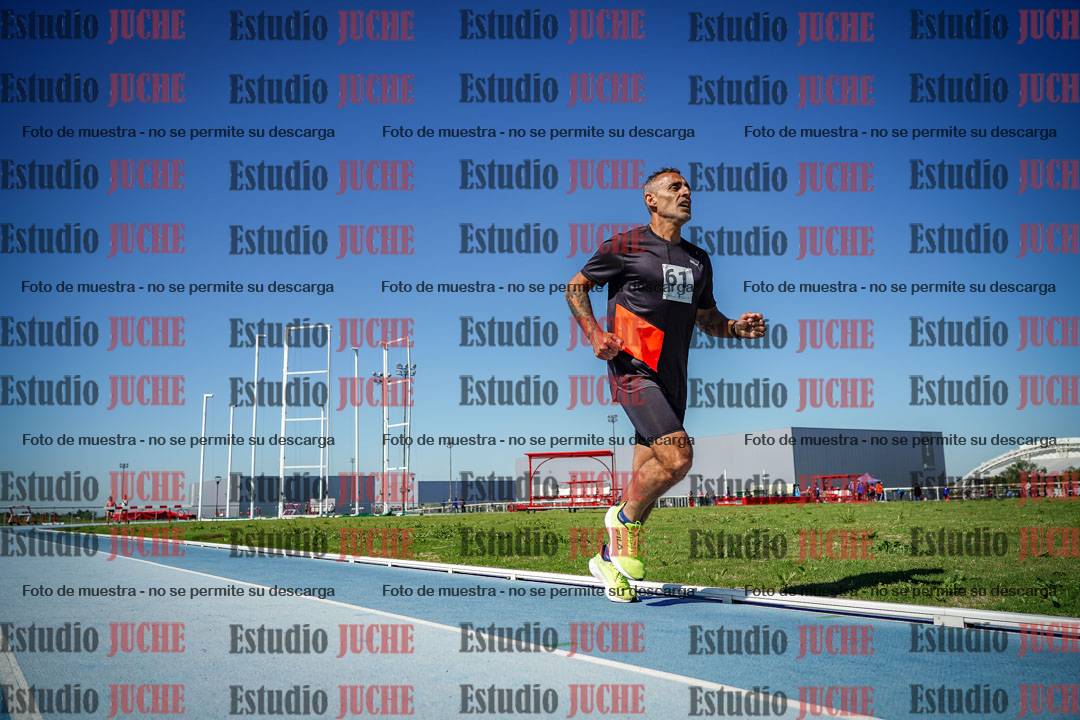 Fotos de los 5000 m de mujeres y varones - serie 2