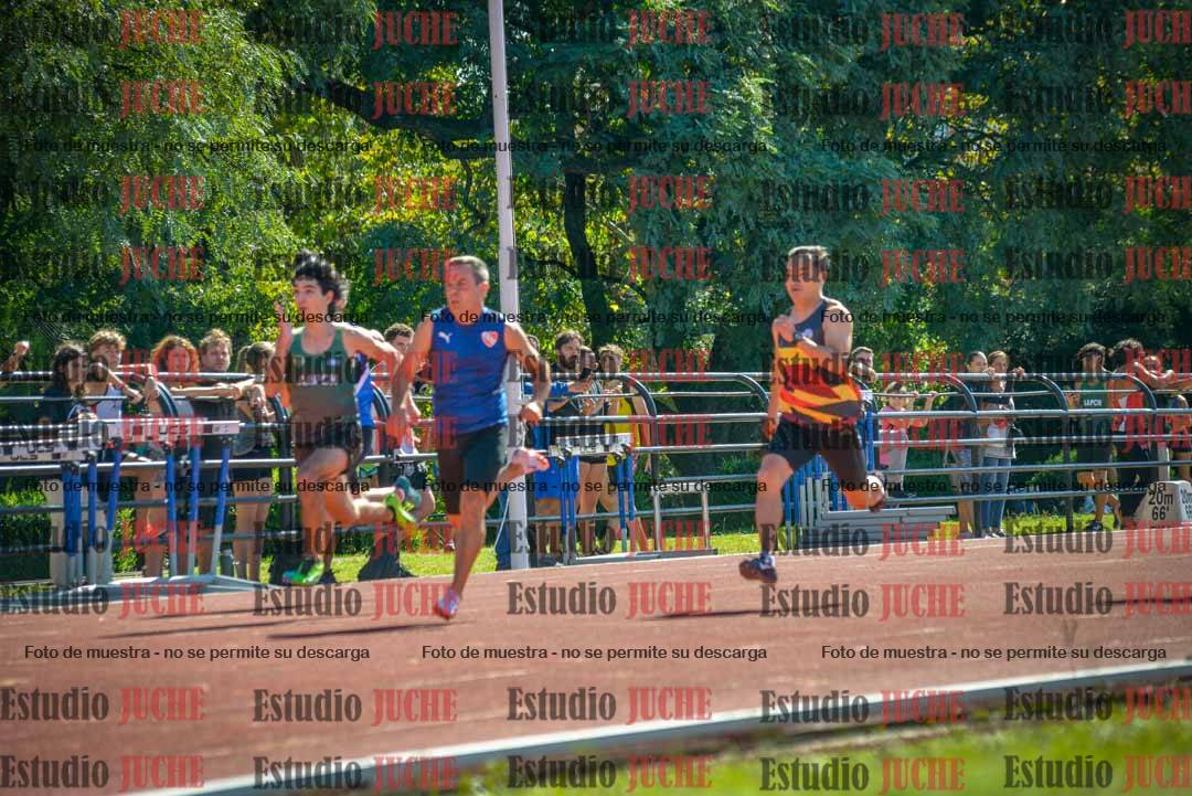 Fotos de los 100 m llanos de varones