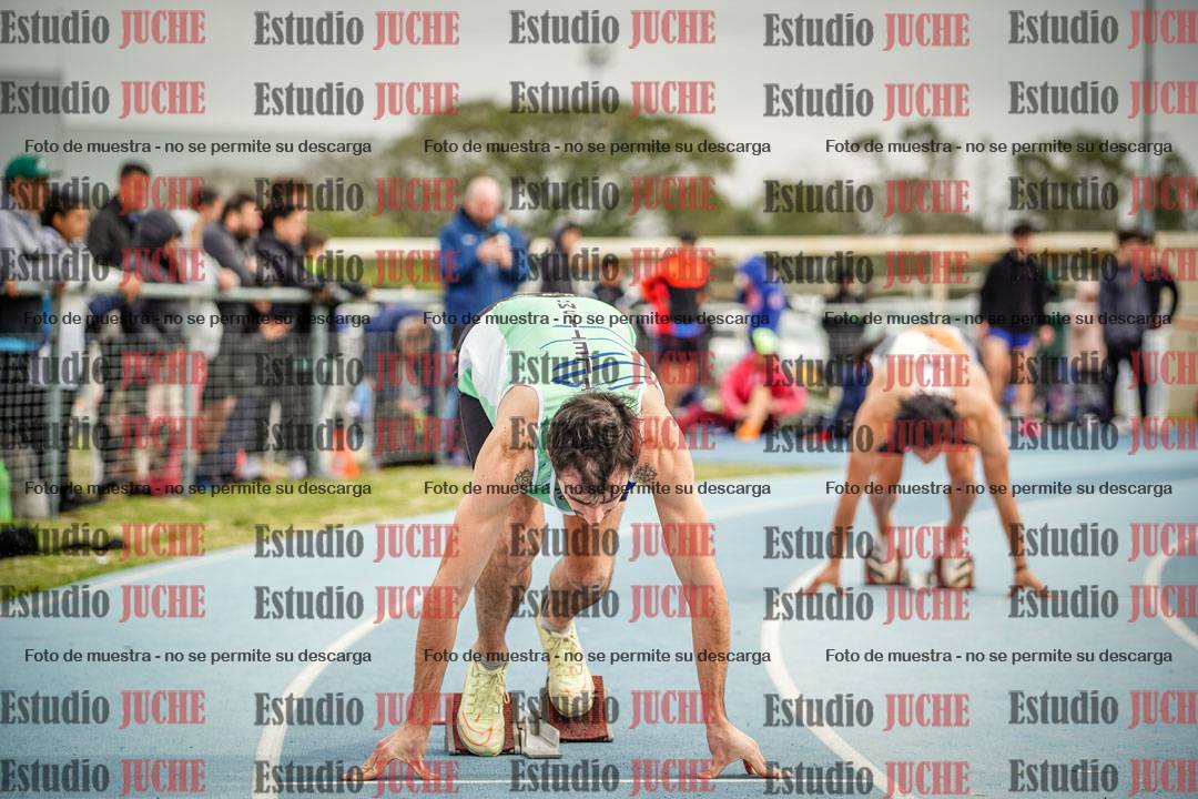 Fotos de los 400 m llanos de varones