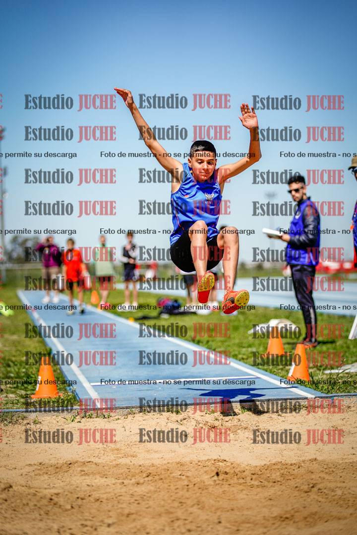 Fotos del salto en largo de varones - U15