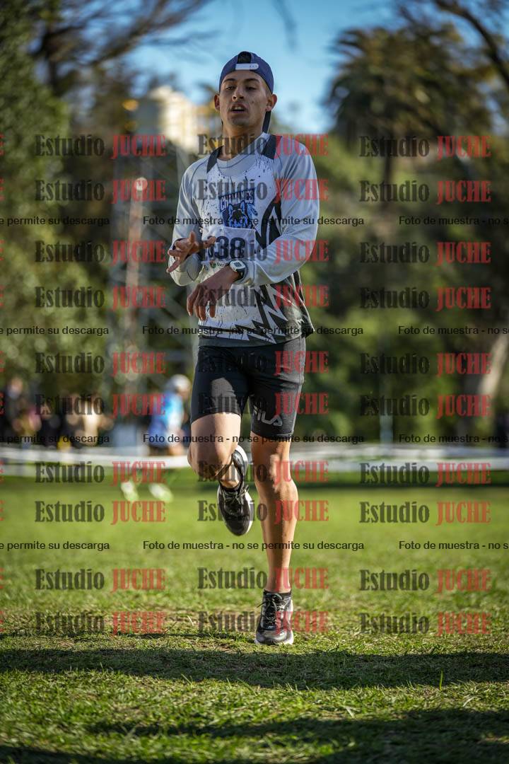 Fotos de la llegada del cross de 4000 m - varones