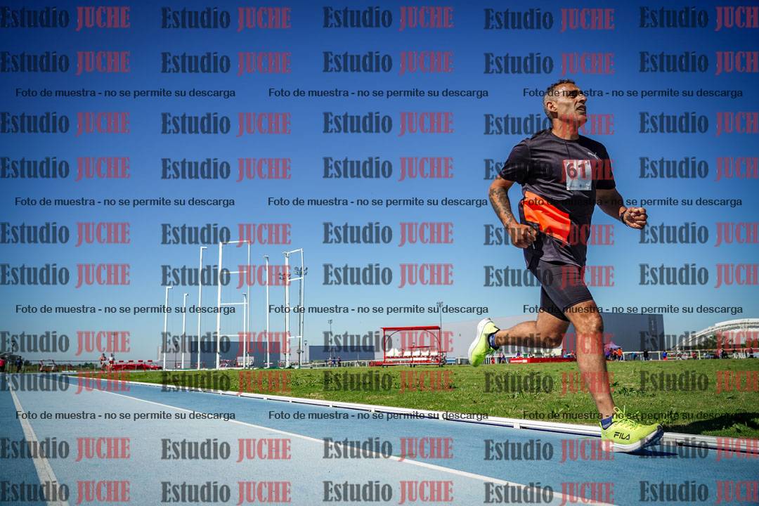 Fotos de los 5000 m de mujeres y varones - serie 2