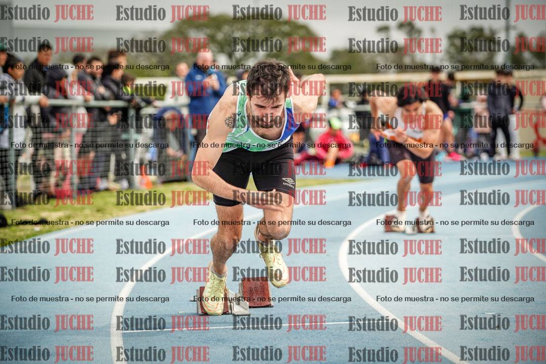 Fotos de los 400 m llanos de varones