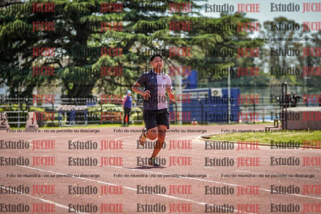 Fotos de los 200 m llanos de varones