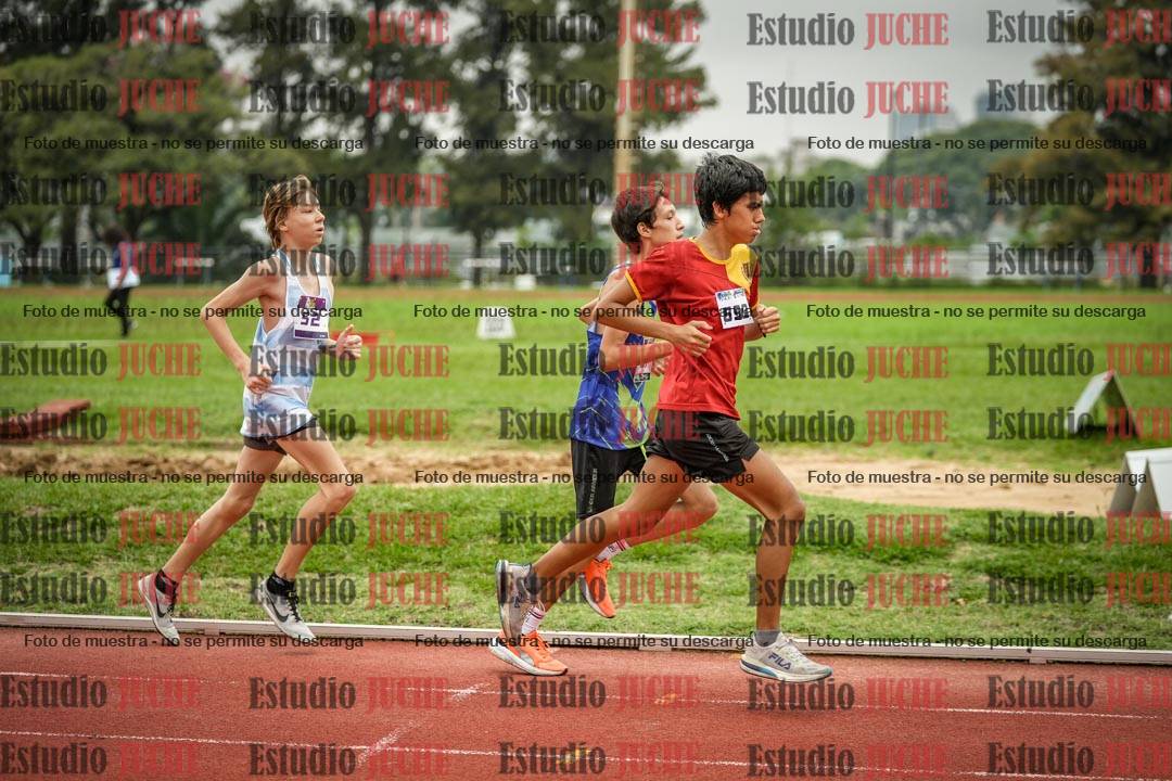 Fotos de los 2400 m llanos de varones