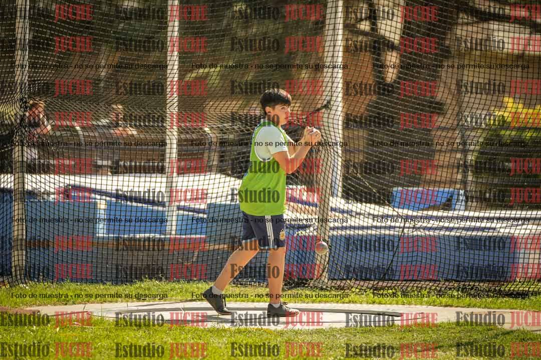 Fotos del lanzamiento de martillo de varones