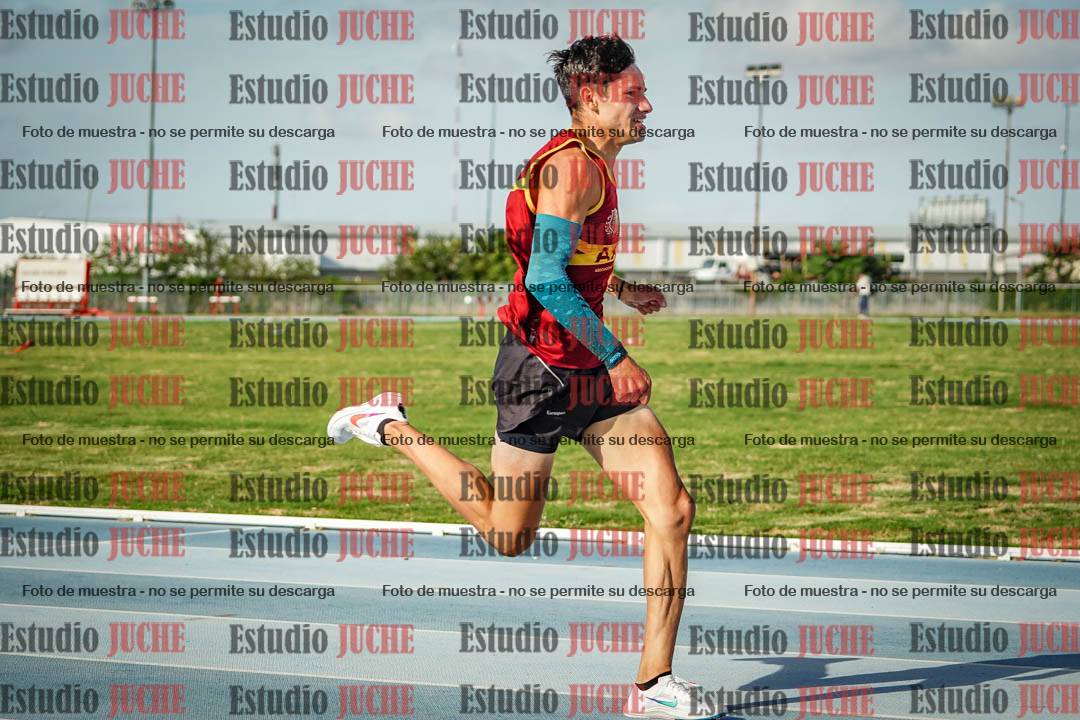 Fotos de los 400 m llanos de varones