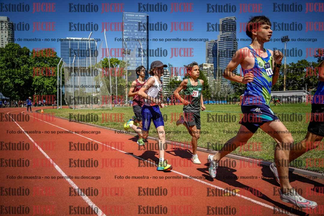 Fotos de los 2400 m llanos de varones
