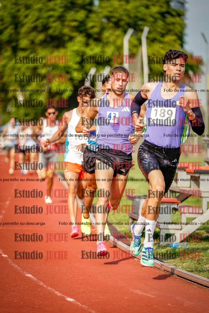 Fotos de los 3000 m llanos de varones