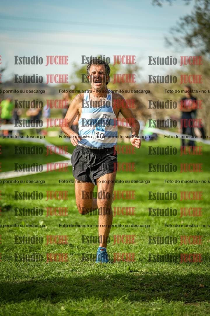 Fotos de la llegada del cross de 4000 m - varones