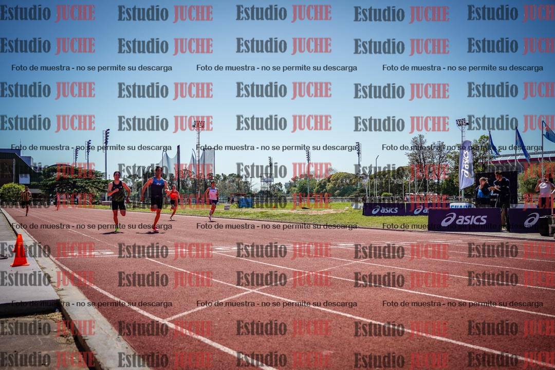 Fotos de los 200 m llanos de varones