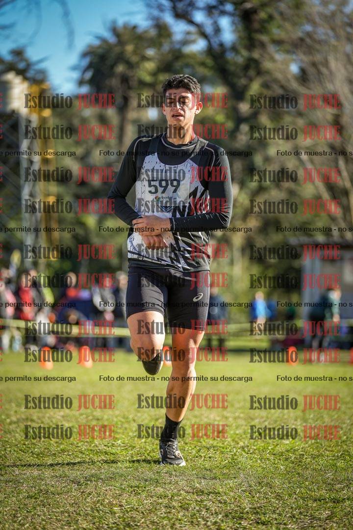 Fotos de la llegada del cross de 4000 m - varones