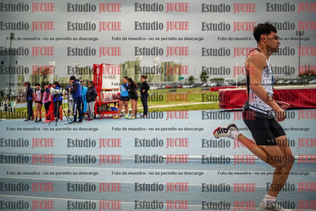 Fotos de los 400 m llanos de varones