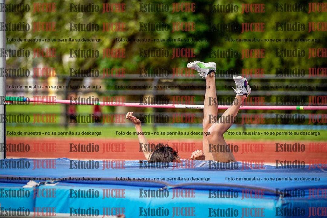 Fotos del salto en alto de mujeres - hexatlón 2