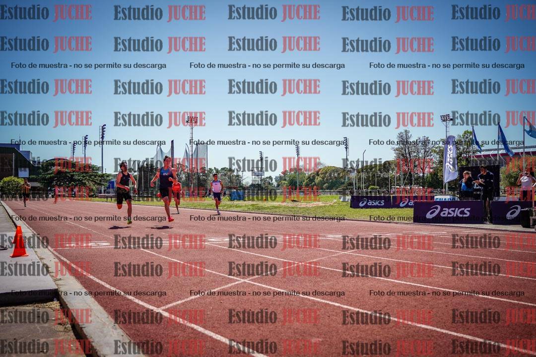 Fotos de los 200 m llanos de varones