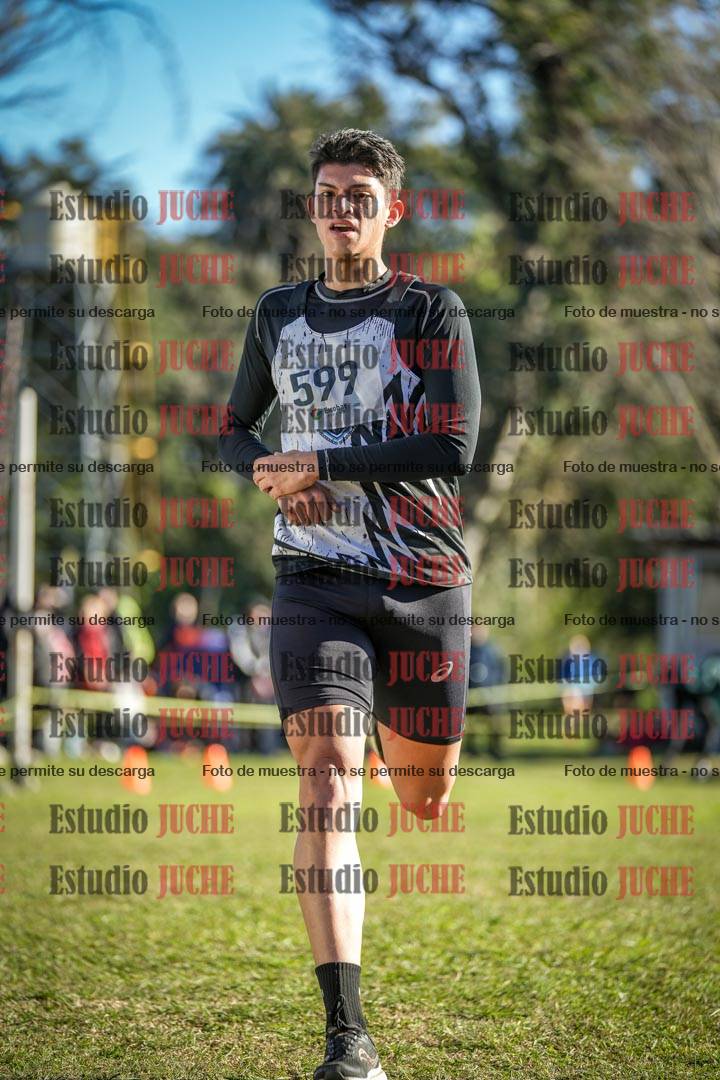 Fotos de la llegada del cross de 4000 m - varones