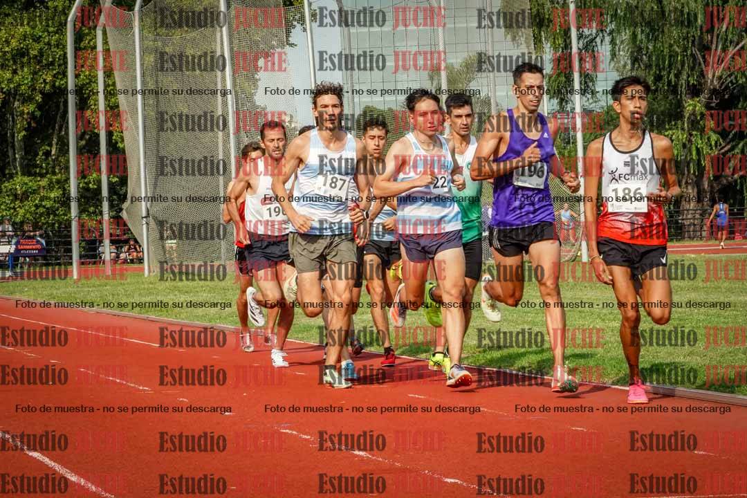 Fotos de los 3000 m llanos de varones