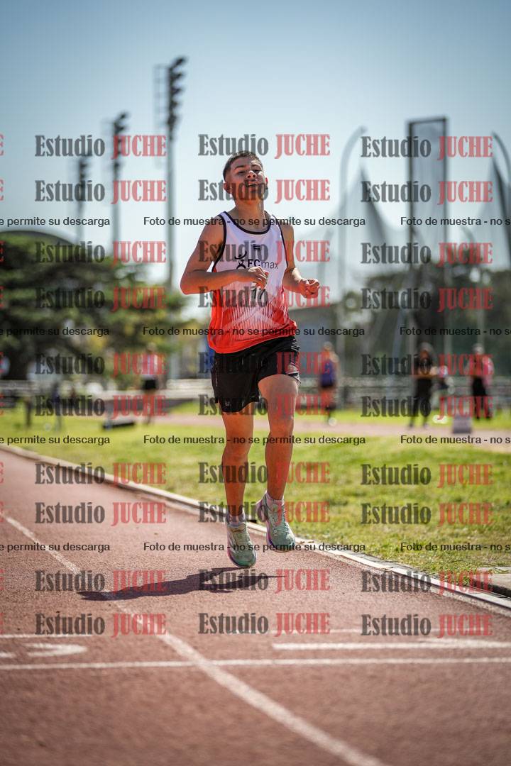 Fotos de los 2400 m de varones