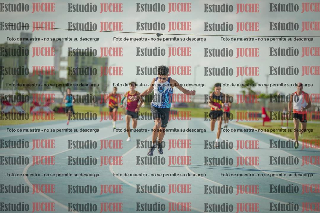 Fotos de los 400 m llanos de varones