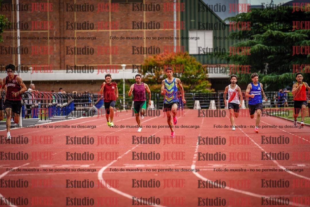 Fotos de los 200 m llanos de varones
