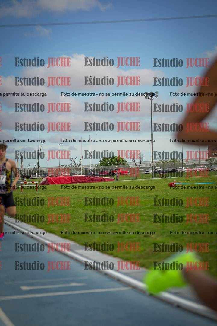 Fotos de los 1000 m llanos de varones