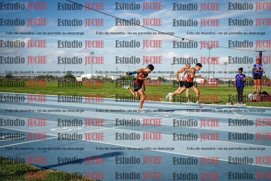 Fotos de los 400 m llanos de varones