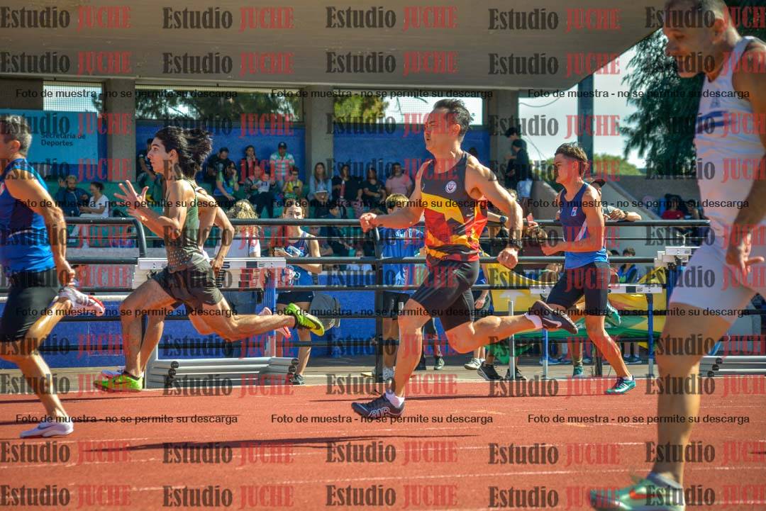 Fotos de los 100 m llanos de varones