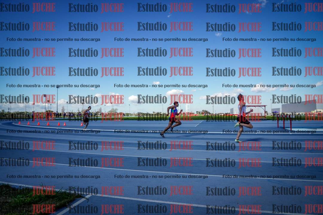 Fotos de los 200 m llanos de varones