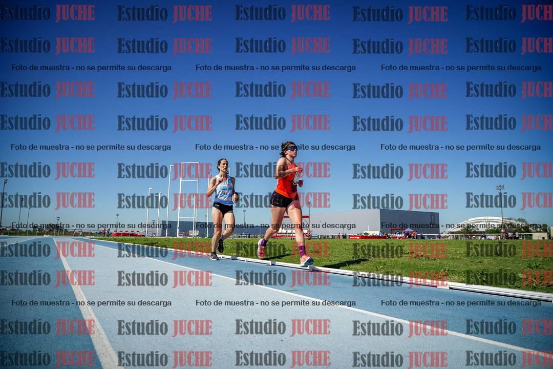 Fotos de los 5000 m de mujeres y varones - serie 2