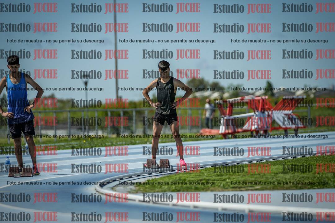 Fotos de los 200 m llanos de varones