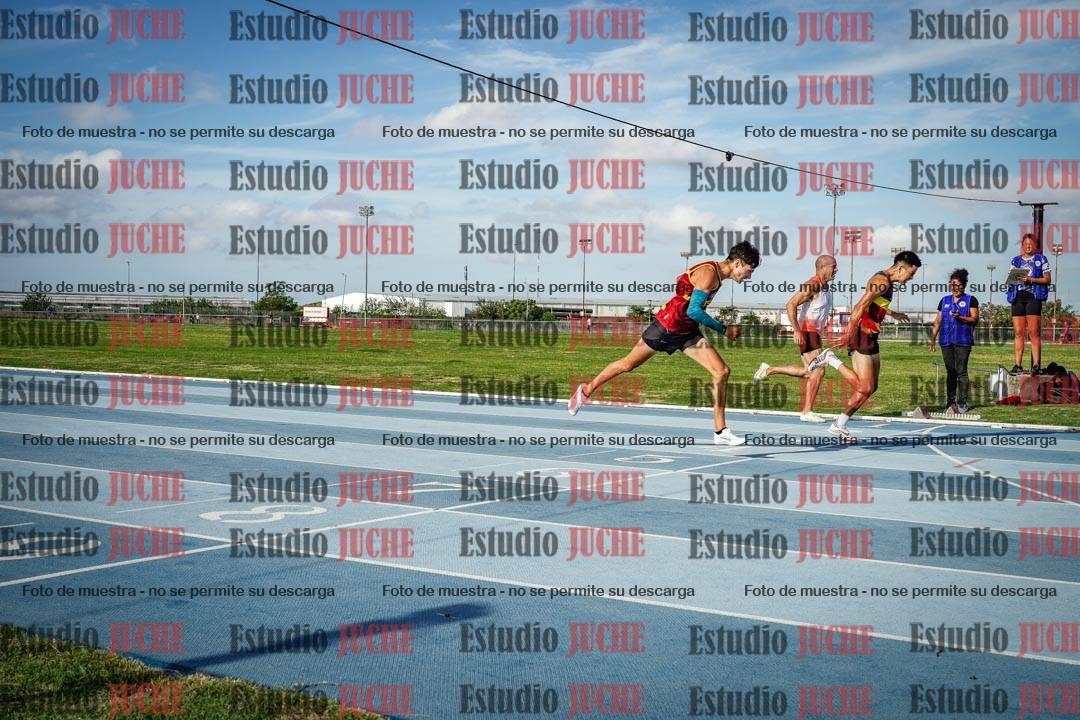 Fotos de los 400 m llanos de varones