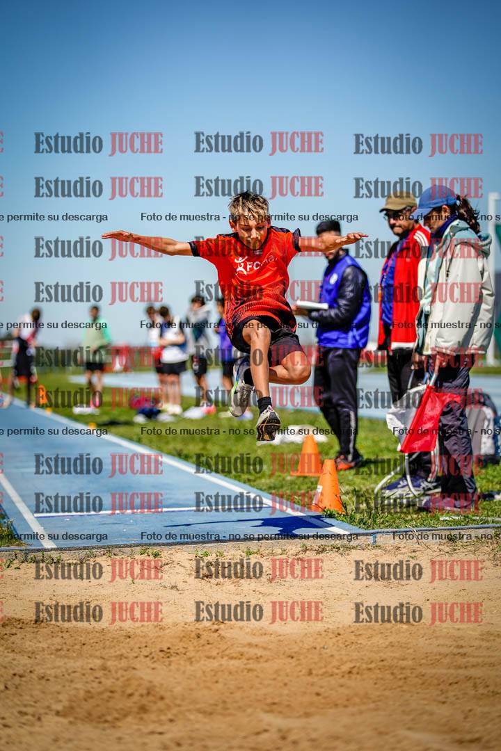 Fotos del salto en largo de varones - U15