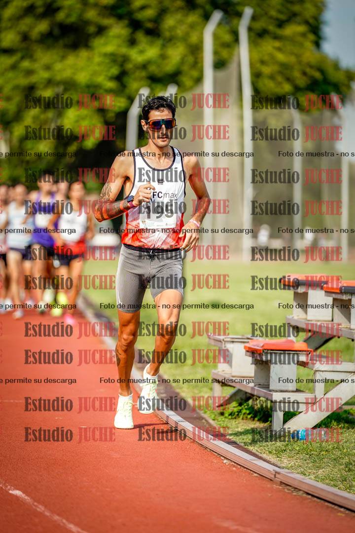 Fotos de los 3000 m llanos de varones