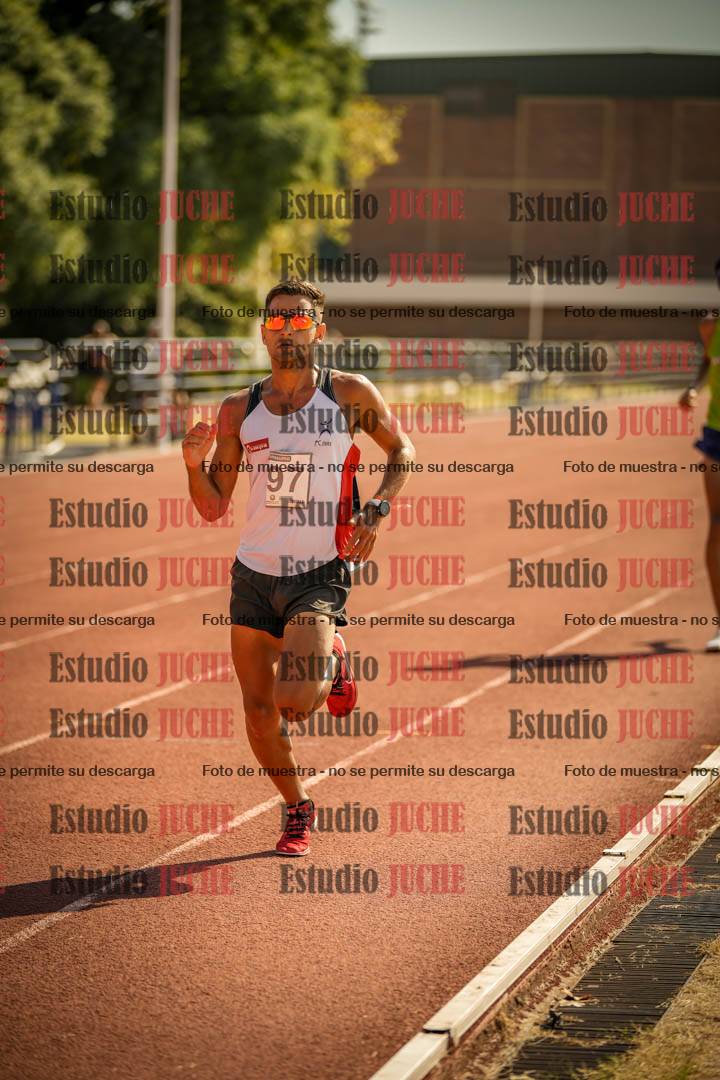 Fotos de los 3000 m llanos de varones