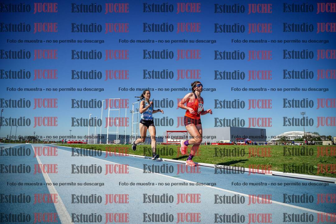 Fotos de los 5000 m de mujeres y varones - serie 2