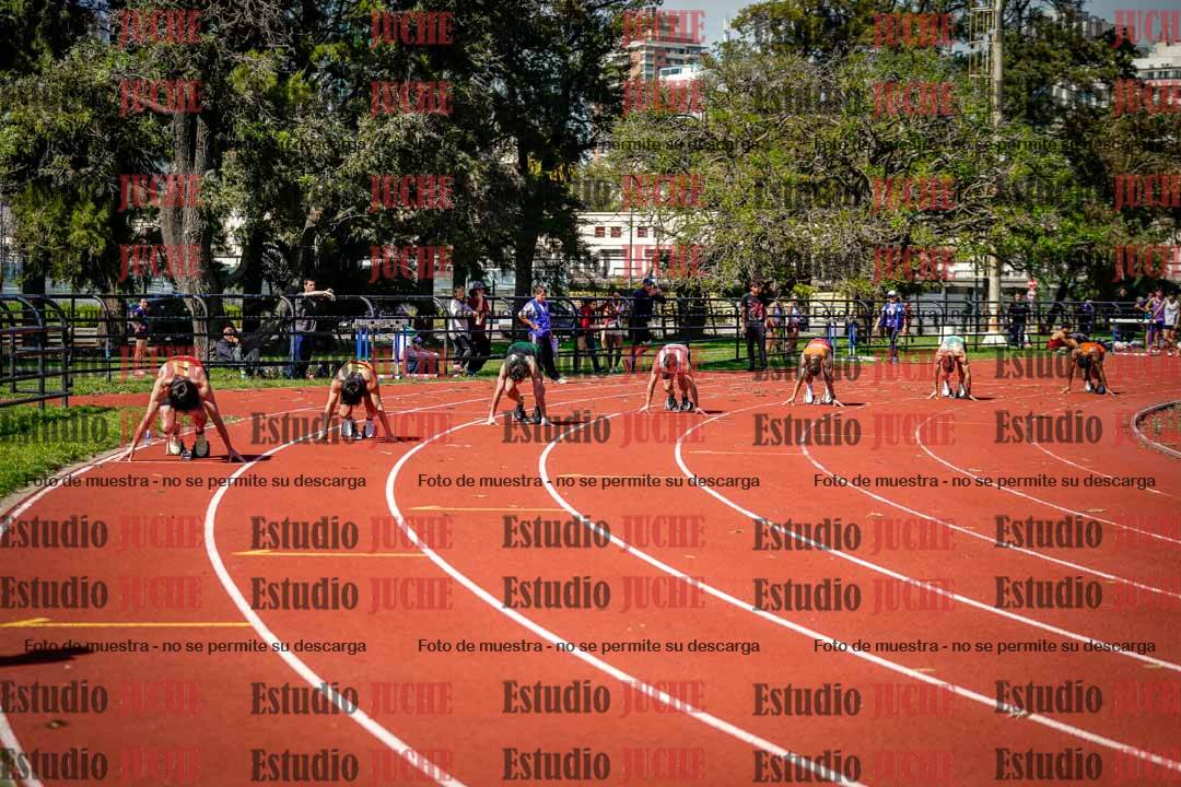Fotos de los 200 m llanos de varones