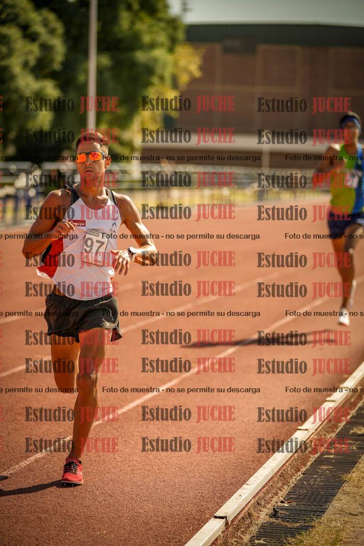 Fotos de los 3000 m llanos de varones