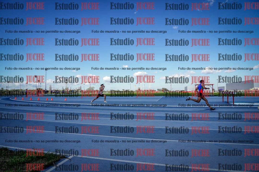 Fotos de los 200 m llanos de varones