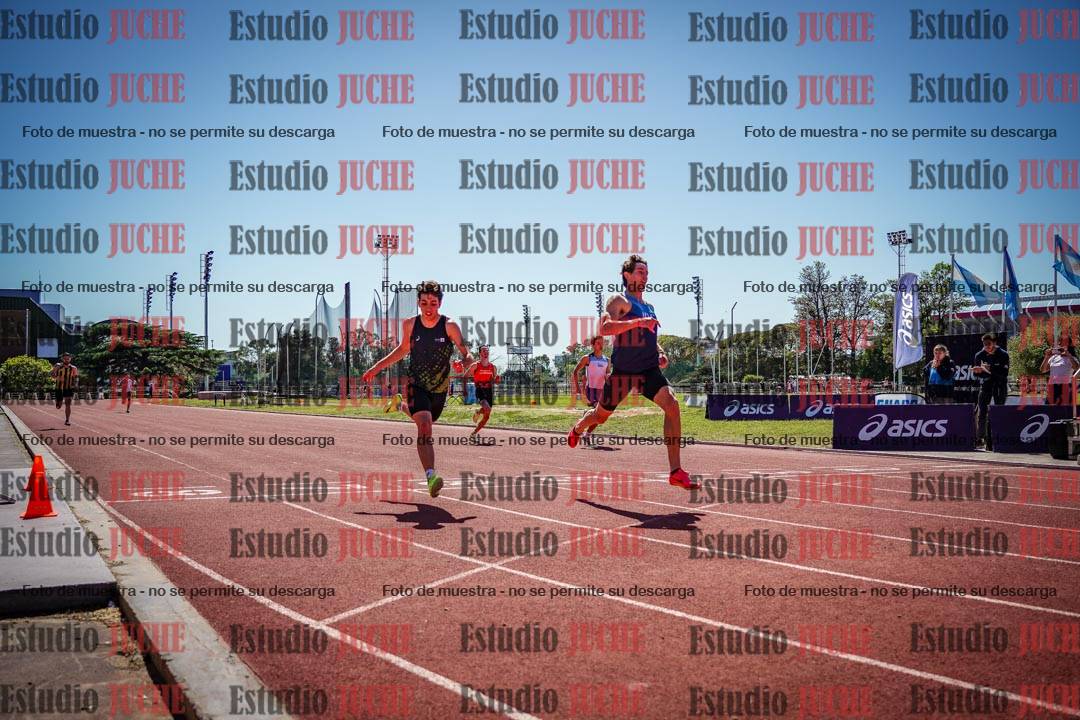Fotos de los 200 m llanos de varones