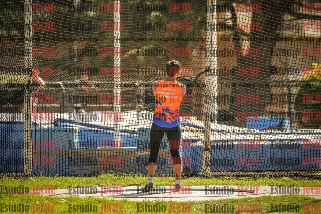 Fotos del lanzamiento de martillo de varones